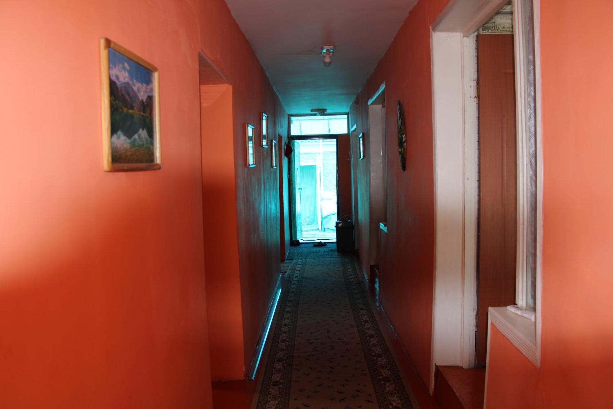 Guest House On Derbisheva Karakoł Zewnętrze zdjęcie