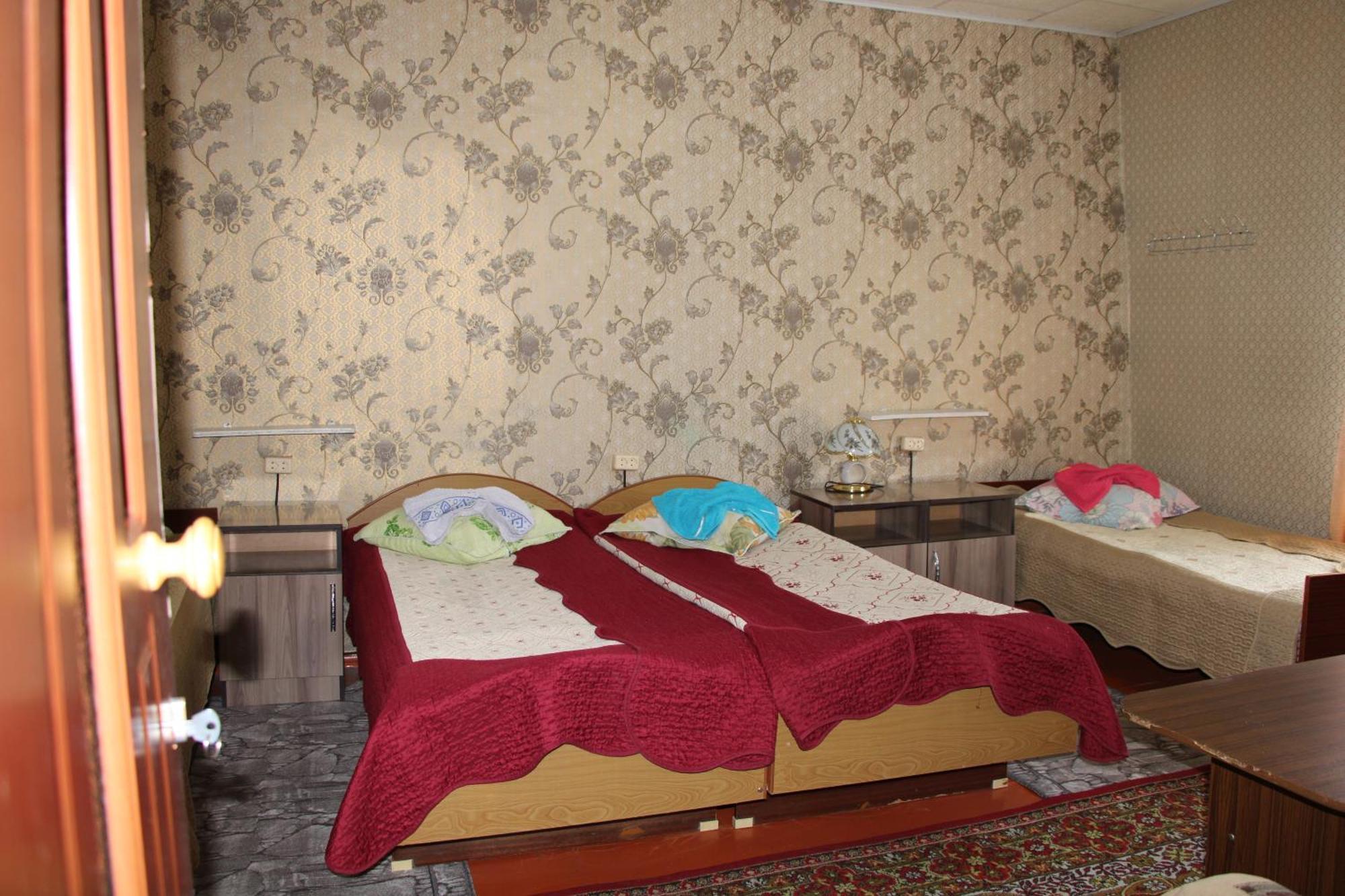 Guest House On Derbisheva Karakoł Zewnętrze zdjęcie