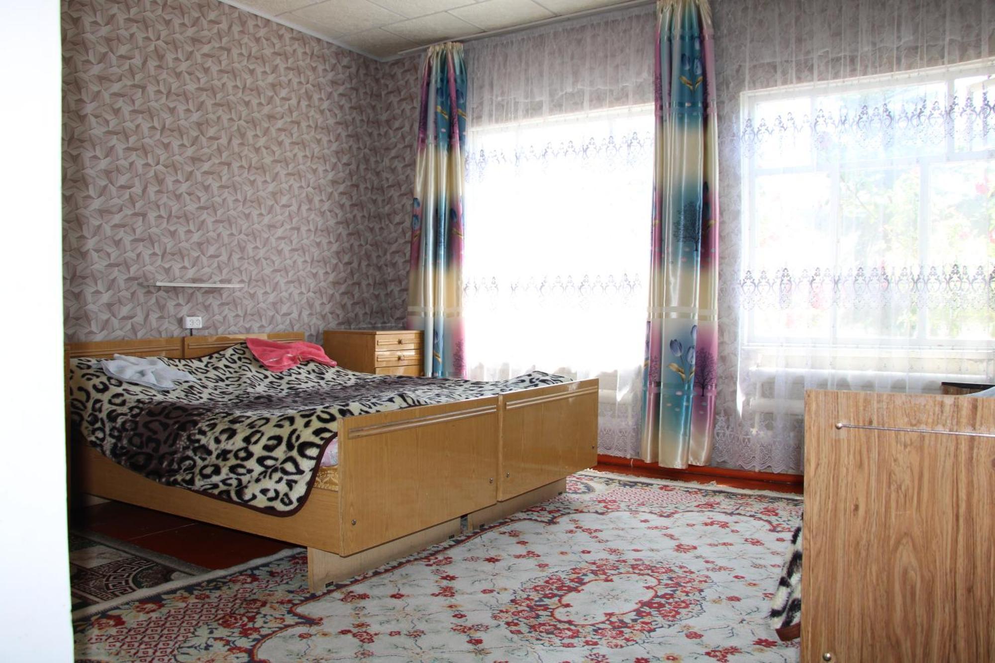Guest House On Derbisheva Karakoł Zewnętrze zdjęcie